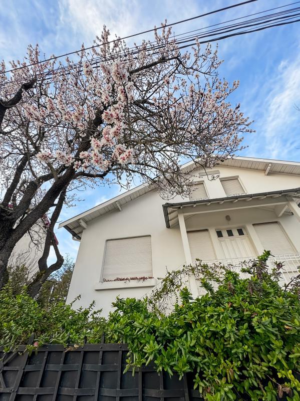 Demeure - 246 m² - 5 pièces