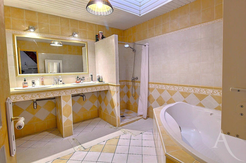 Maison - 126 m² - 4 pièces