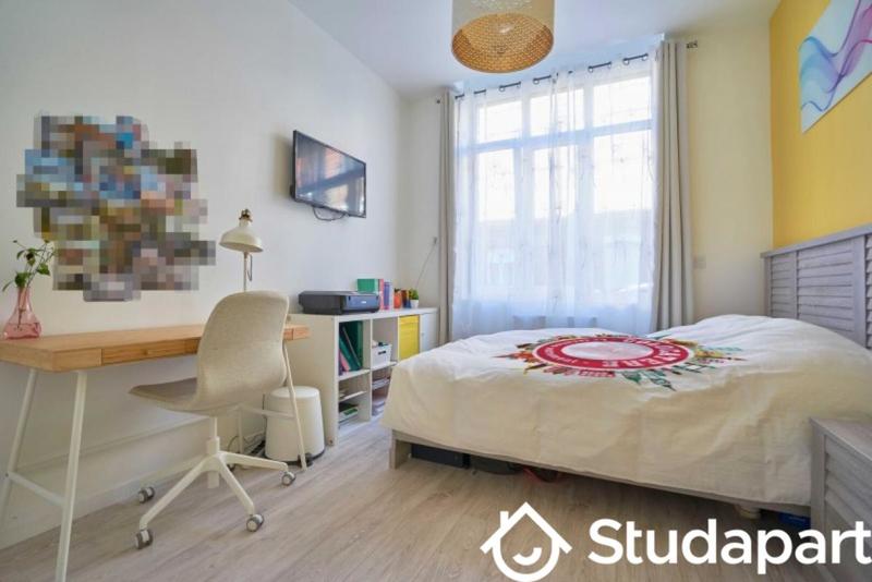 Chambre - 10 m² - 1 pièce