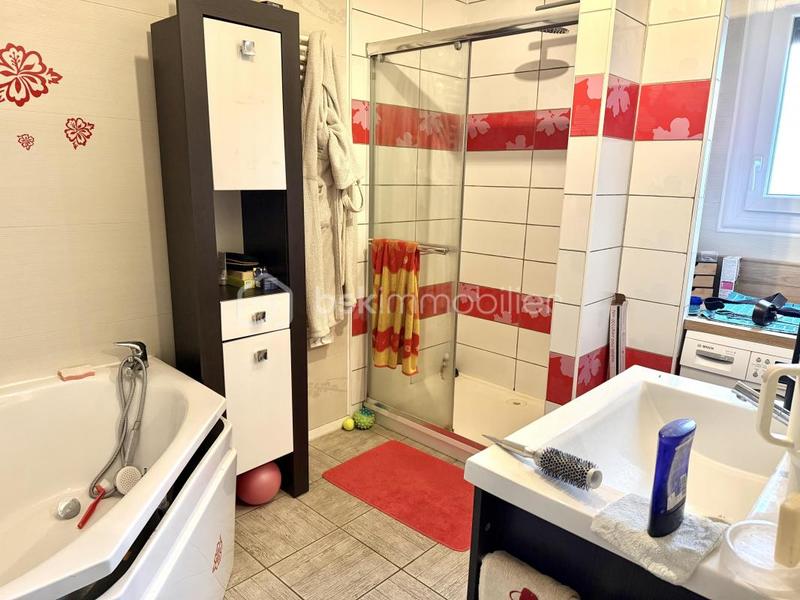 Pavillon - 95 m² - 5 pièces