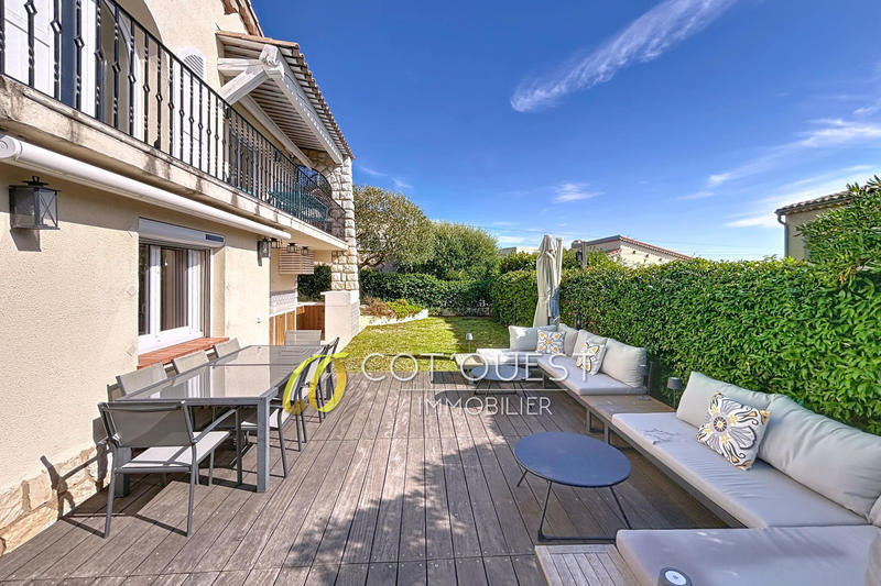 Maison - 207 m² - 6 pièces