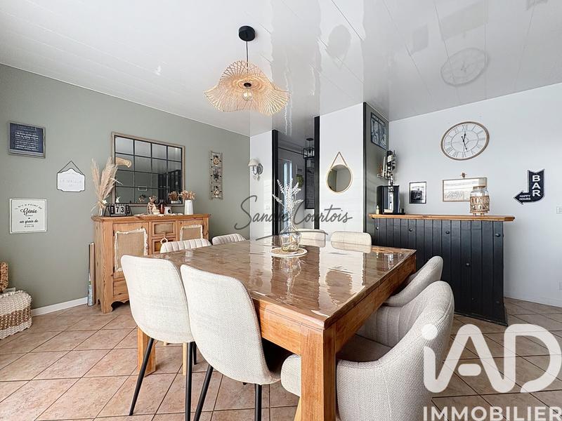 Maison - 90 m² - 4 pièces