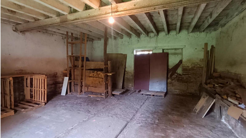 Maison - 160 m² - 2 pièces