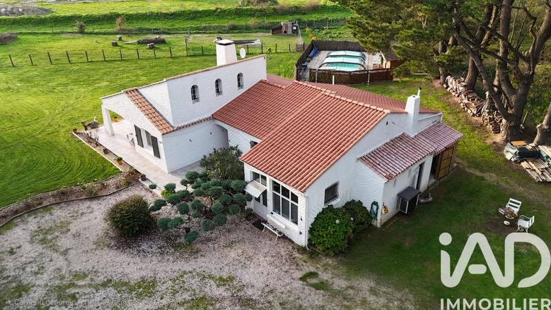 Maison - 174 m² - 6 pièces