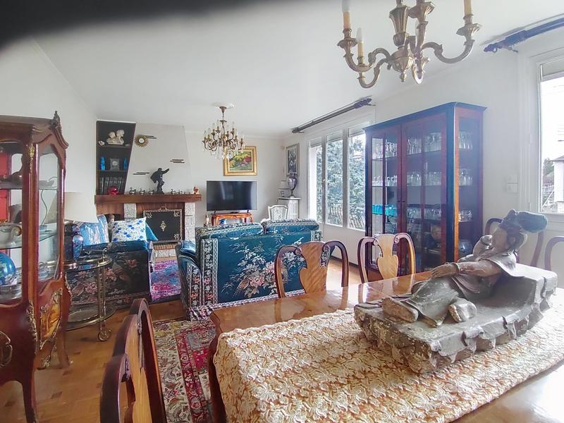 Maison traditionnelle - 150 m² - 7 pièces