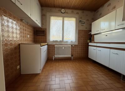 Maison - 98 m² - 5 pièces