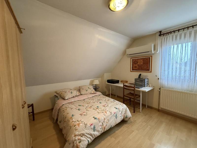 Maison - 92 m² - 5 pièces