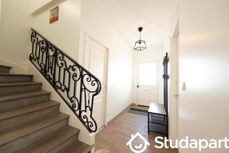 Chambre - 14 m² - 1 pièce