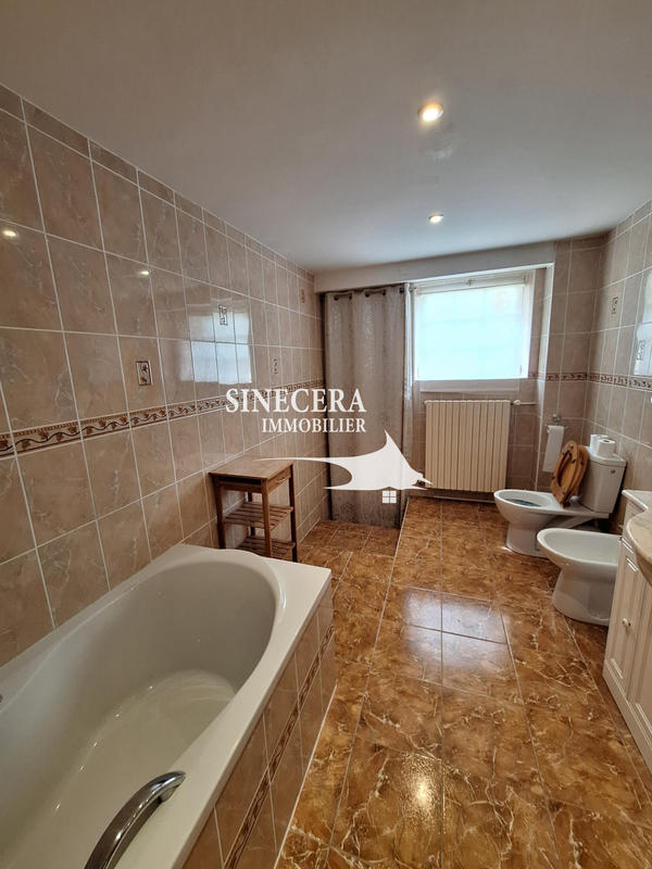 Maison - 170 m² - 5 pièces