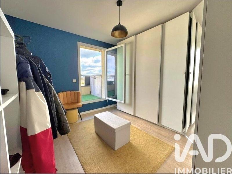 Appartement - 99 m² - 5 pièces