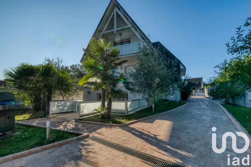 Maison de maîtres - 400 m² - 7 pièces