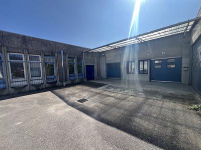 Local commercial - 394 m²