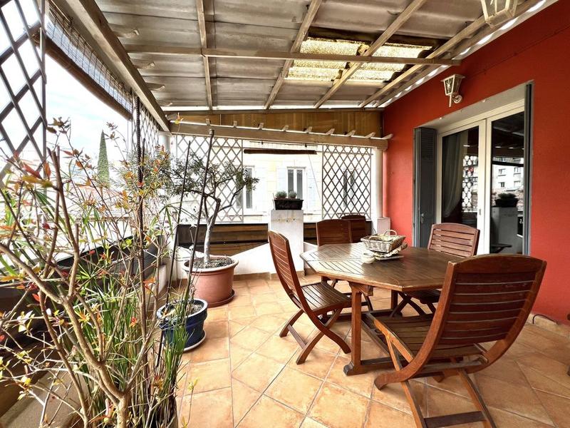 Maison de ville - 245 m² - 5 pièces