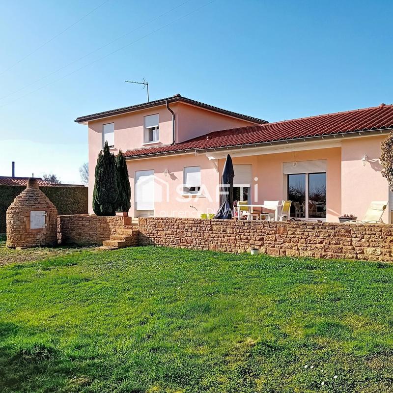 Maison - 140 m² - 6 pièces