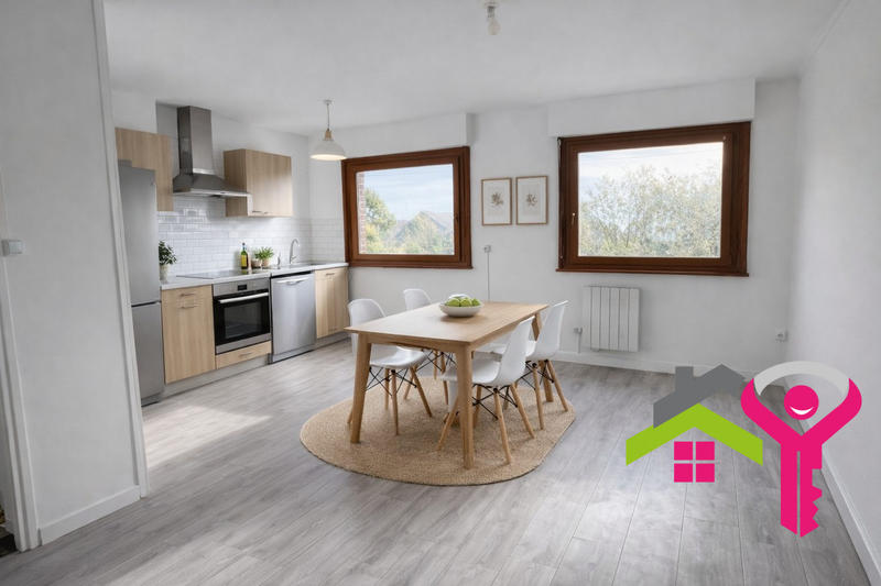 Maison - 80 m² - 4 pièces