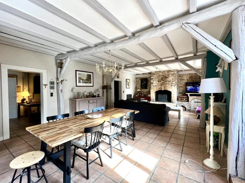 Maison de village - 200 m² - 4 pièces