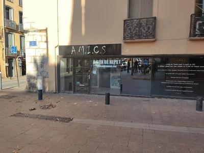 Local commercial - 115 m² - 3 pièces