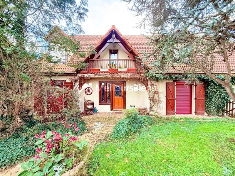 Maison - 190 m² - 8 pièces