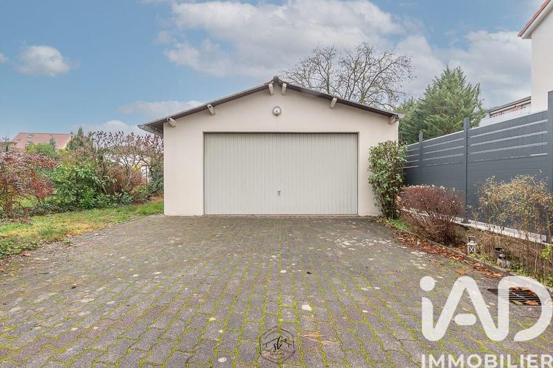 Maison - 138 m² - 6 pièces