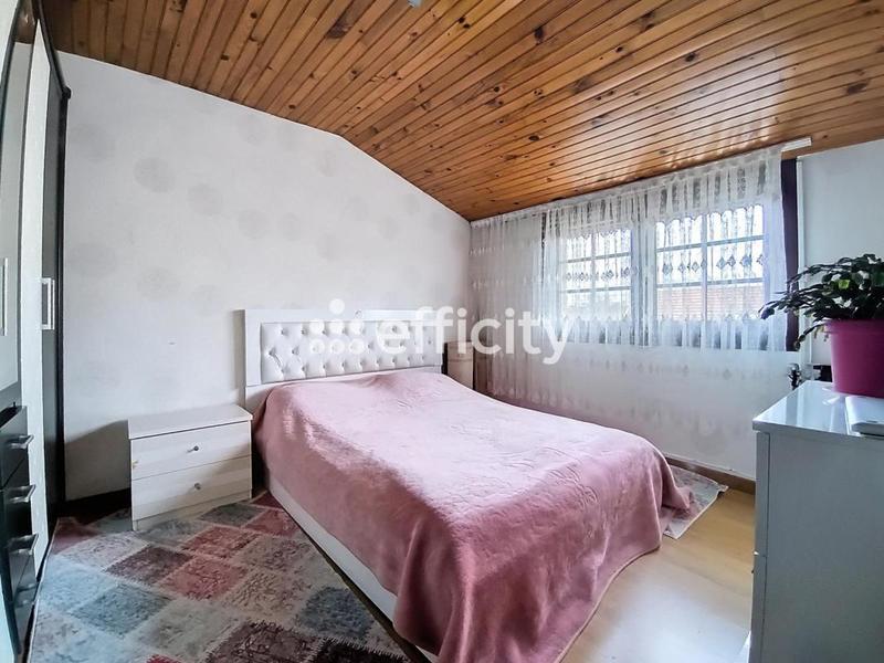 Pavillon - 134 m² - 6 pièces