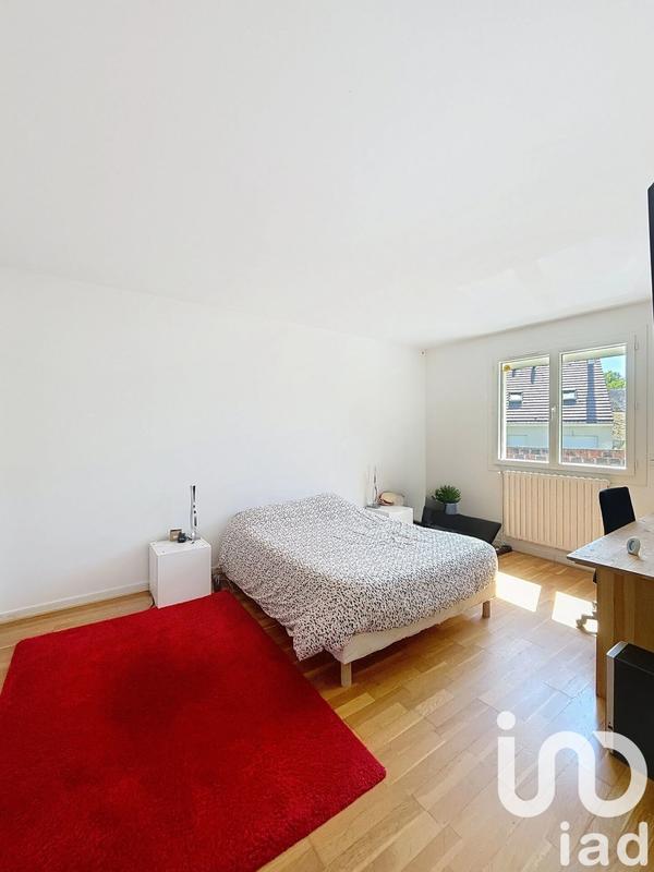 Maison - 216 m² - 7 pièces