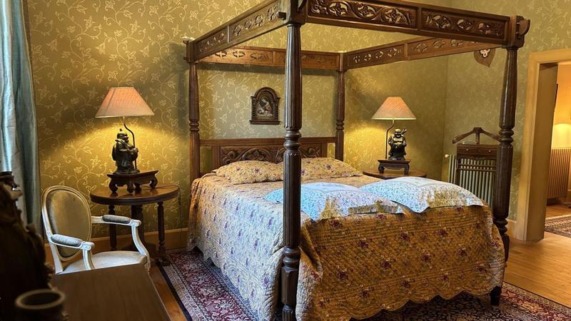 Maison - 553 m² - 8 pièces