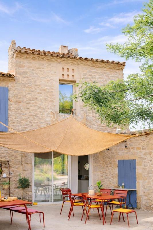 Demeure - 220 m² - 6 pièces