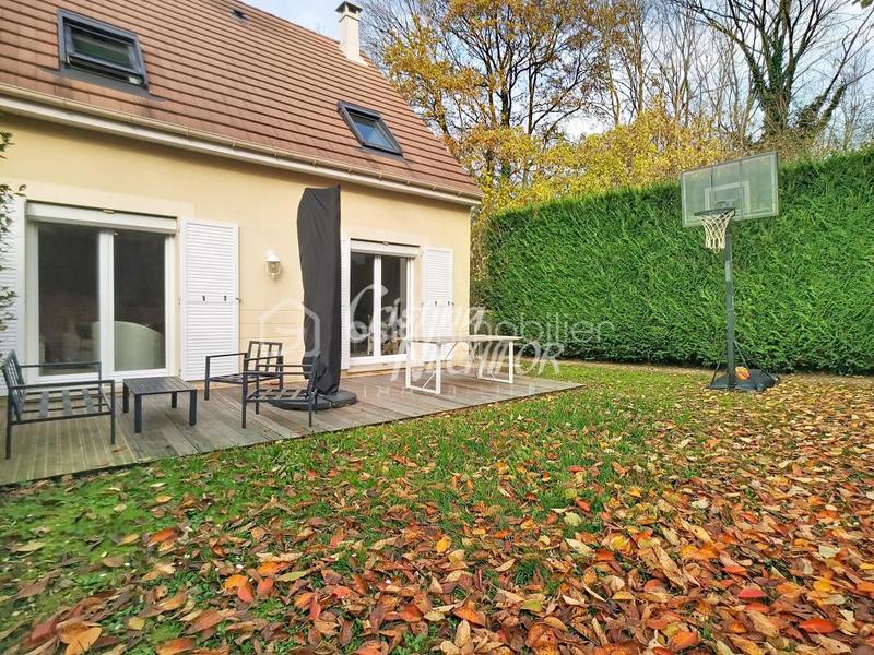 Maison - 98 m² - 5 pièces