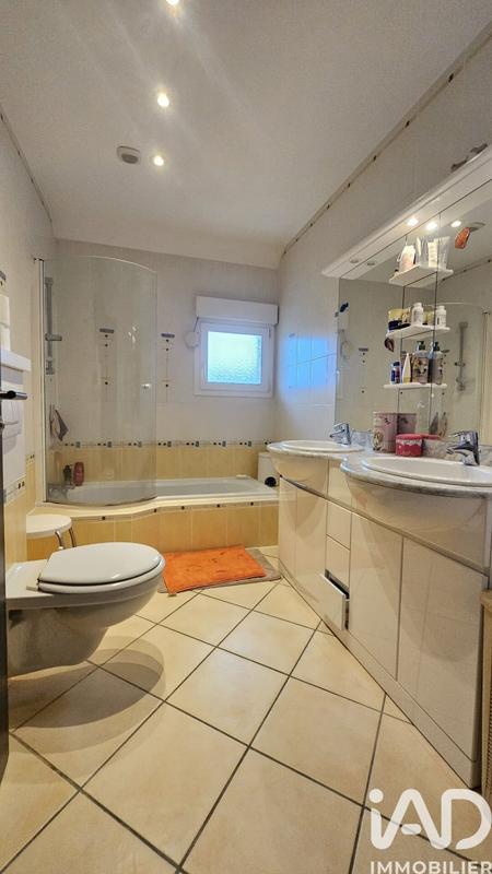 Maison - 191 m² - 7 pièces