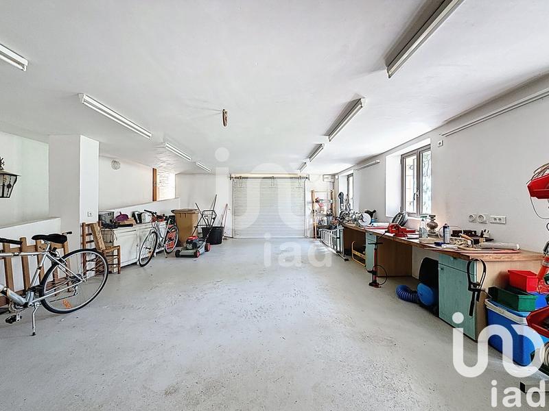 Maison - 355 m² - 6 pièces