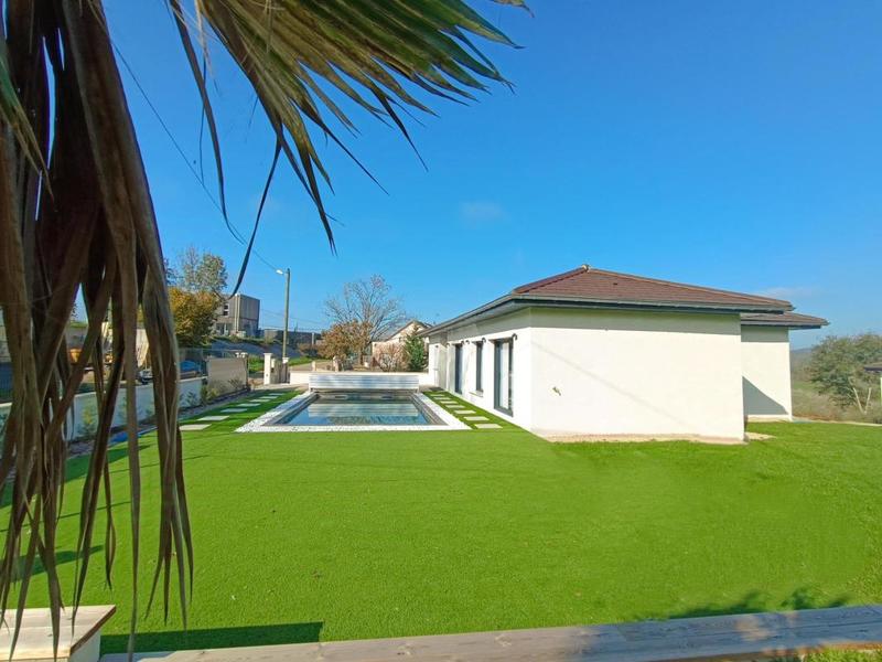 Maison - 139 m² - 6 pièces