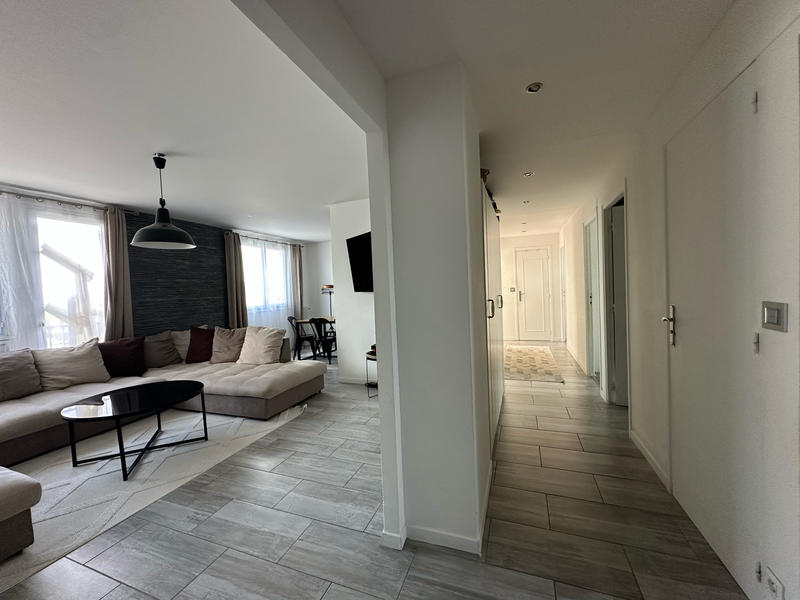 Appartement - 90 m² - 5 pièces