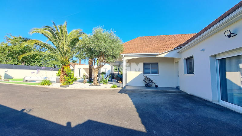 Maison - 180 m² - 6 pièces