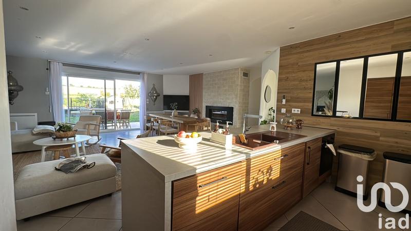 Maison - 140 m² - 6 pièces