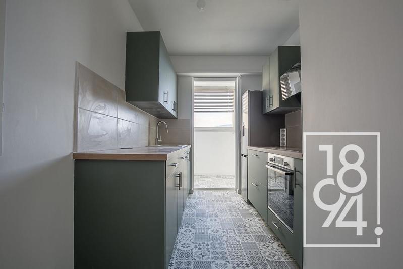 Appartement - 82 m² - 4 pièces