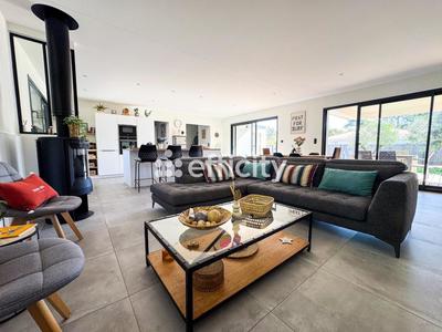 Maison - 130 m² - 4 pièces