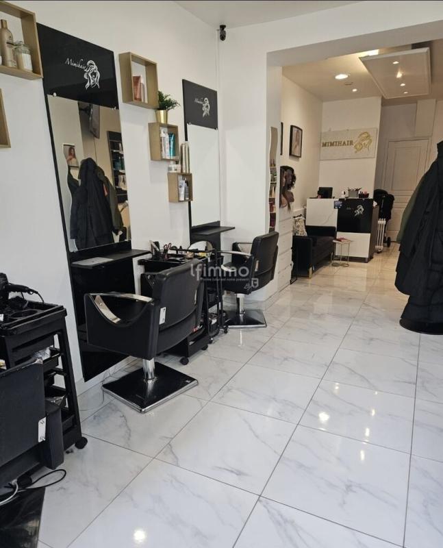 Local commercial - 31 m² - 2 pièces