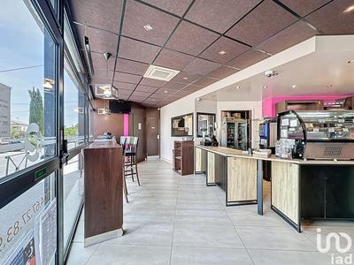 Local commercial - 74 m²