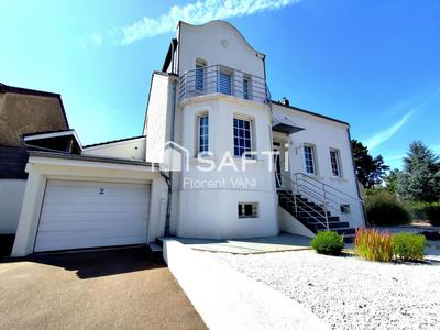 Maison - 150 m² - 9 pièces