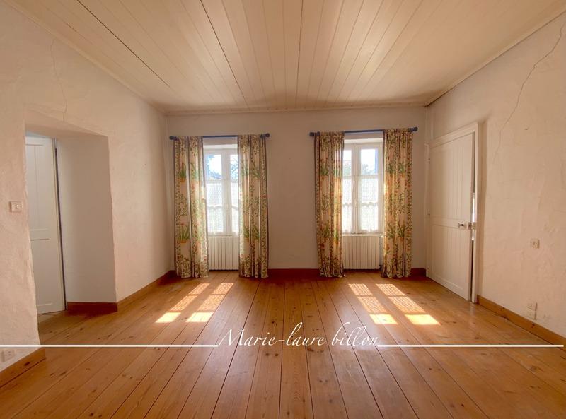 Maison - 170 m² - 5 pièces