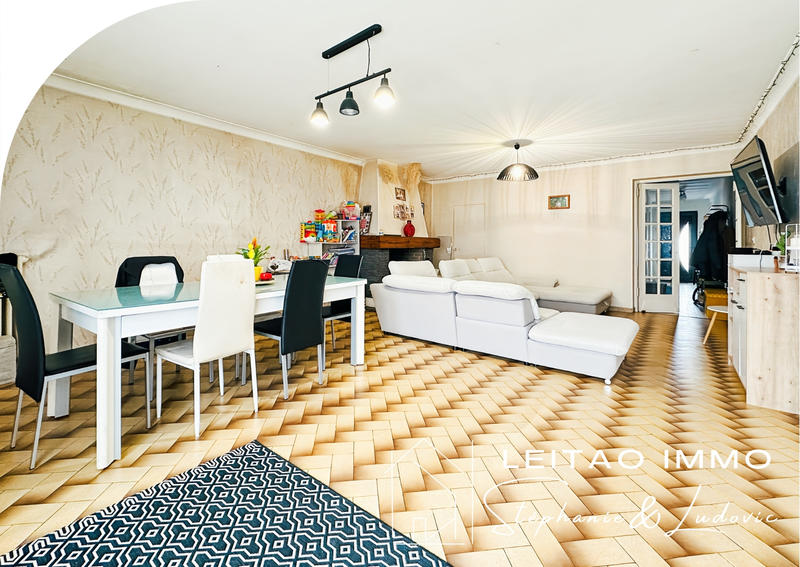 Maison - 176 m² - 7 pièces