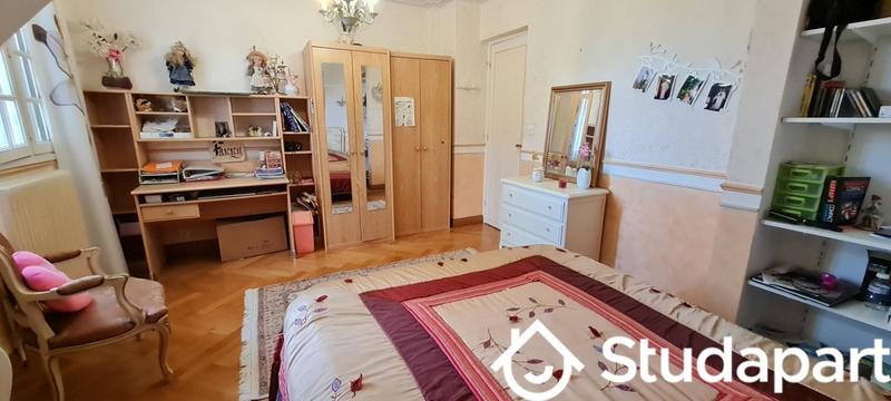 Chambre - 18 m² - 1 pièce