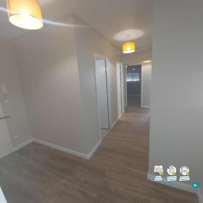 Appartement - 90 m² - 4 pièces