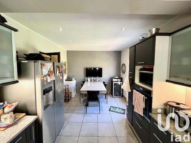 Maison - 157 m² - 7 pièces