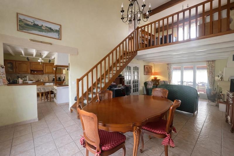 Maison - 150 m² - 5 pièces