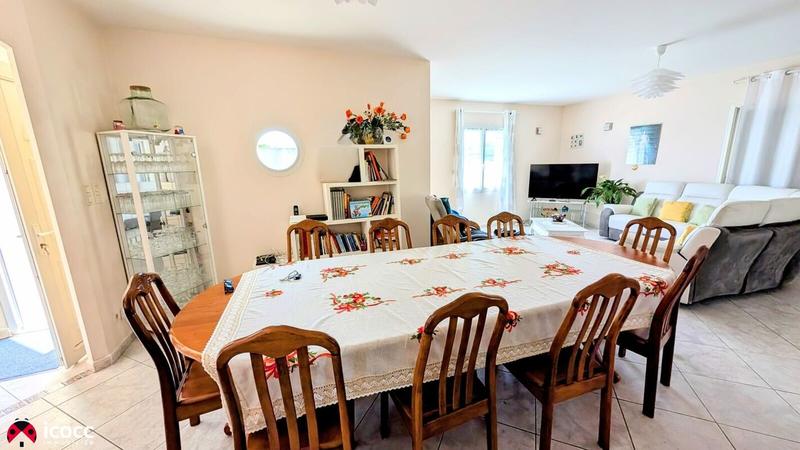 Maison - 150 m² - 8 pièces