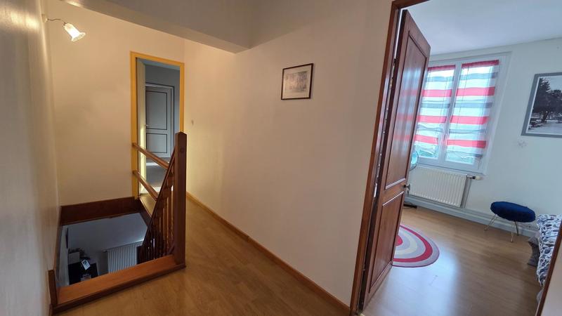 Maison - 168 m² - 7 pièces