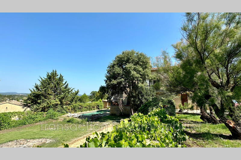 Maison - 231 m² - 8 pièces