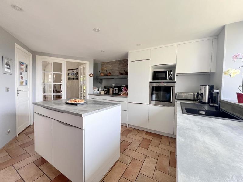 Maison en pierre - 195 m² - 8 pièces