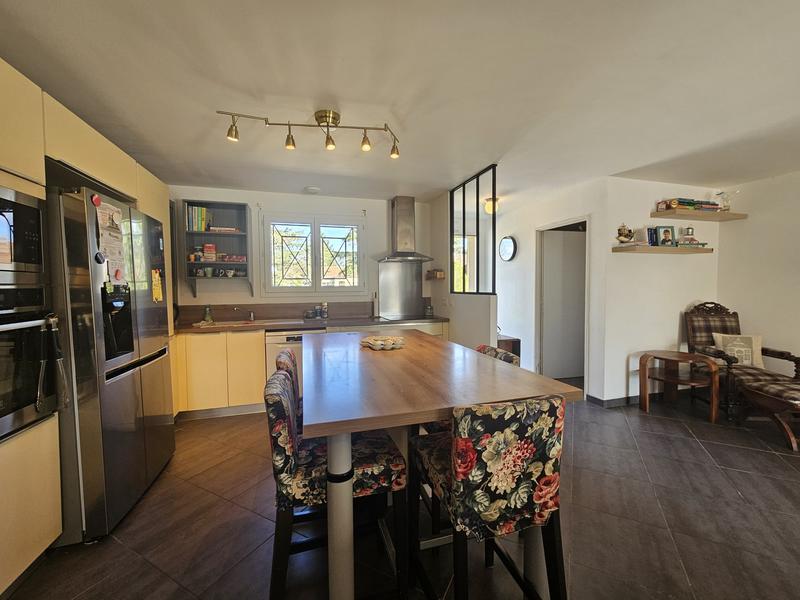 Maison traditionnelle - 116 m² - 6 pièces